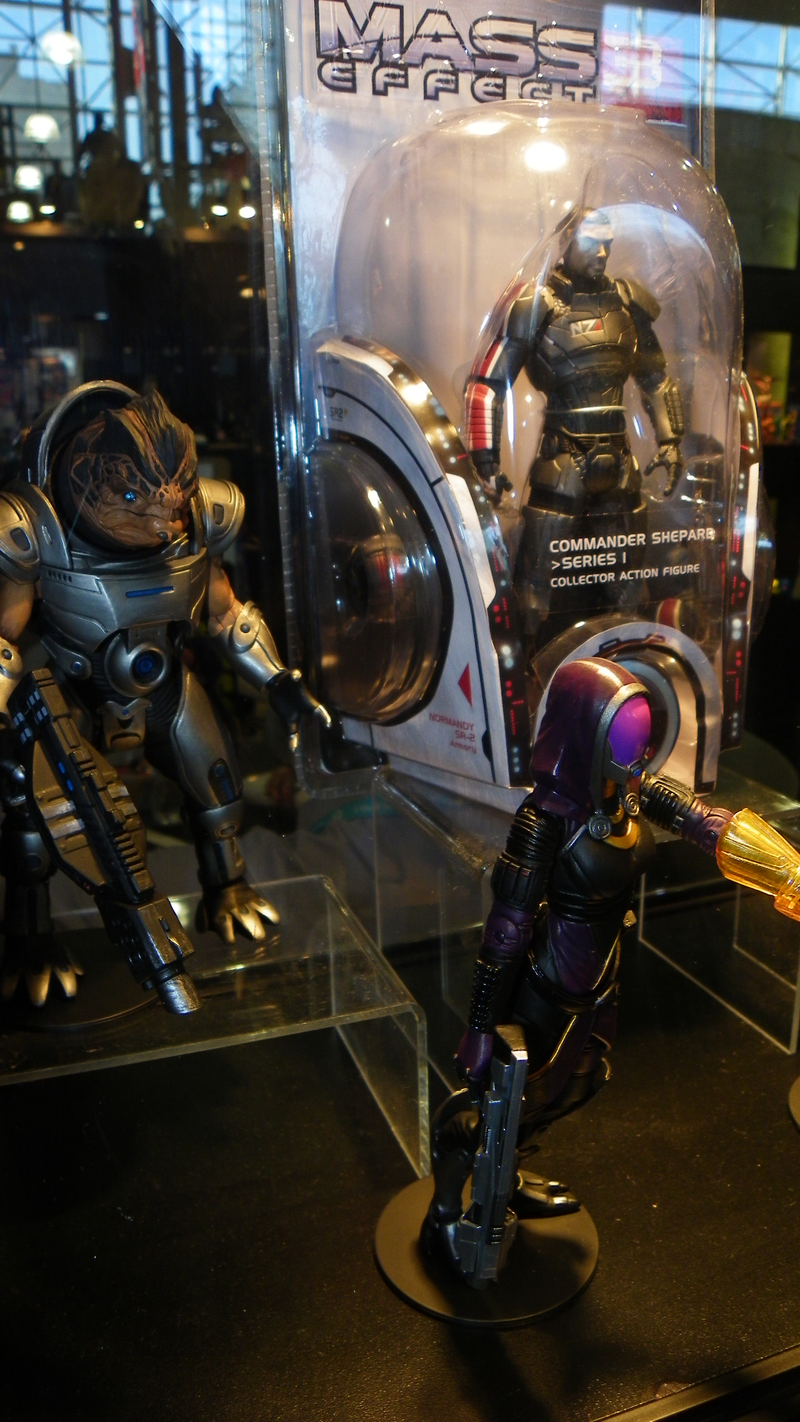 Illustration for article titled Prepare for a Bunch of Mass Effect 3 Plastic to Invade Earth Soon